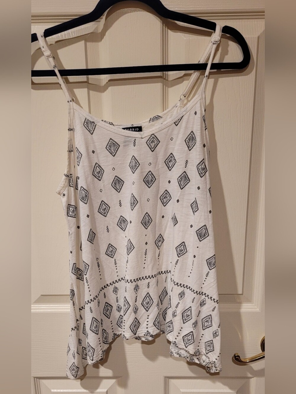torrid White Tank with Black Geometric Diamond Print